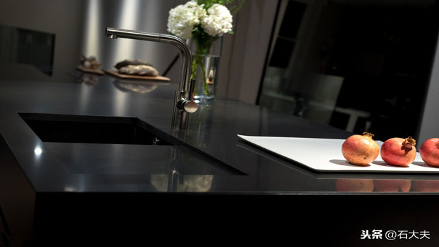 黑色石材會出現劃痕嗎？黑色石材出現劃痕怎么處理？